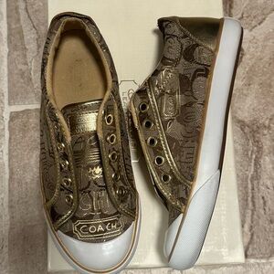 Ladies Coach shoes size 5